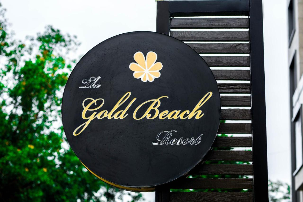 The Gold Beach Resort Daman Buitenkant foto